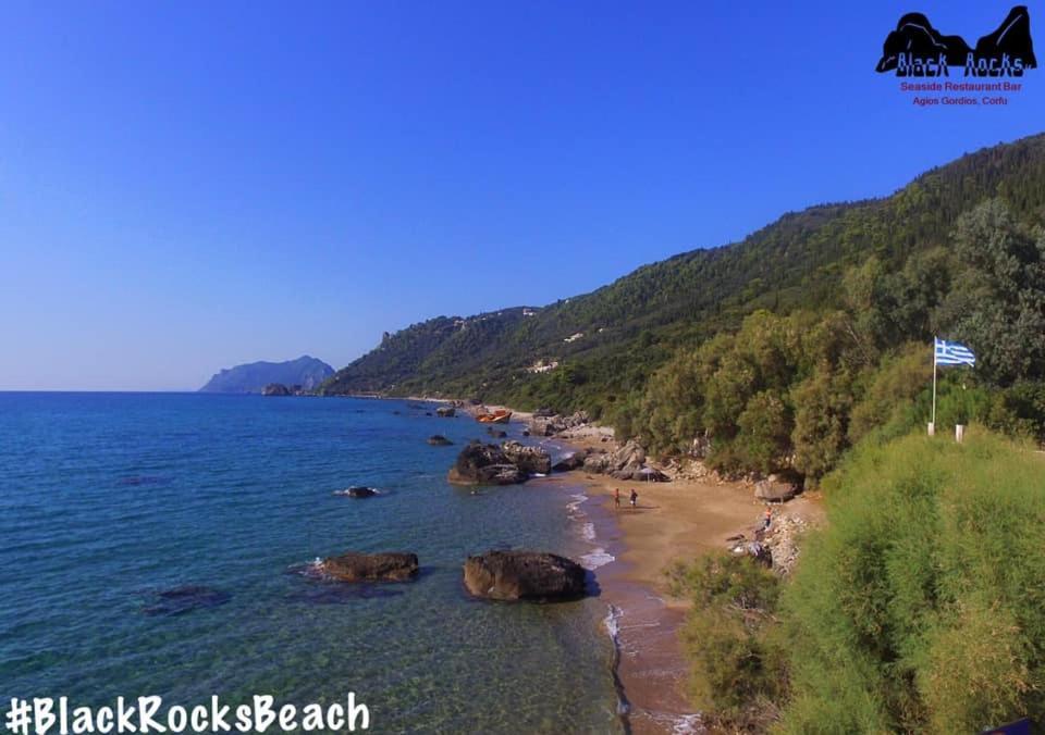 Black Rocks Family, Luxury Seafront Beach Maisonette Agios Gordios  Exterior foto